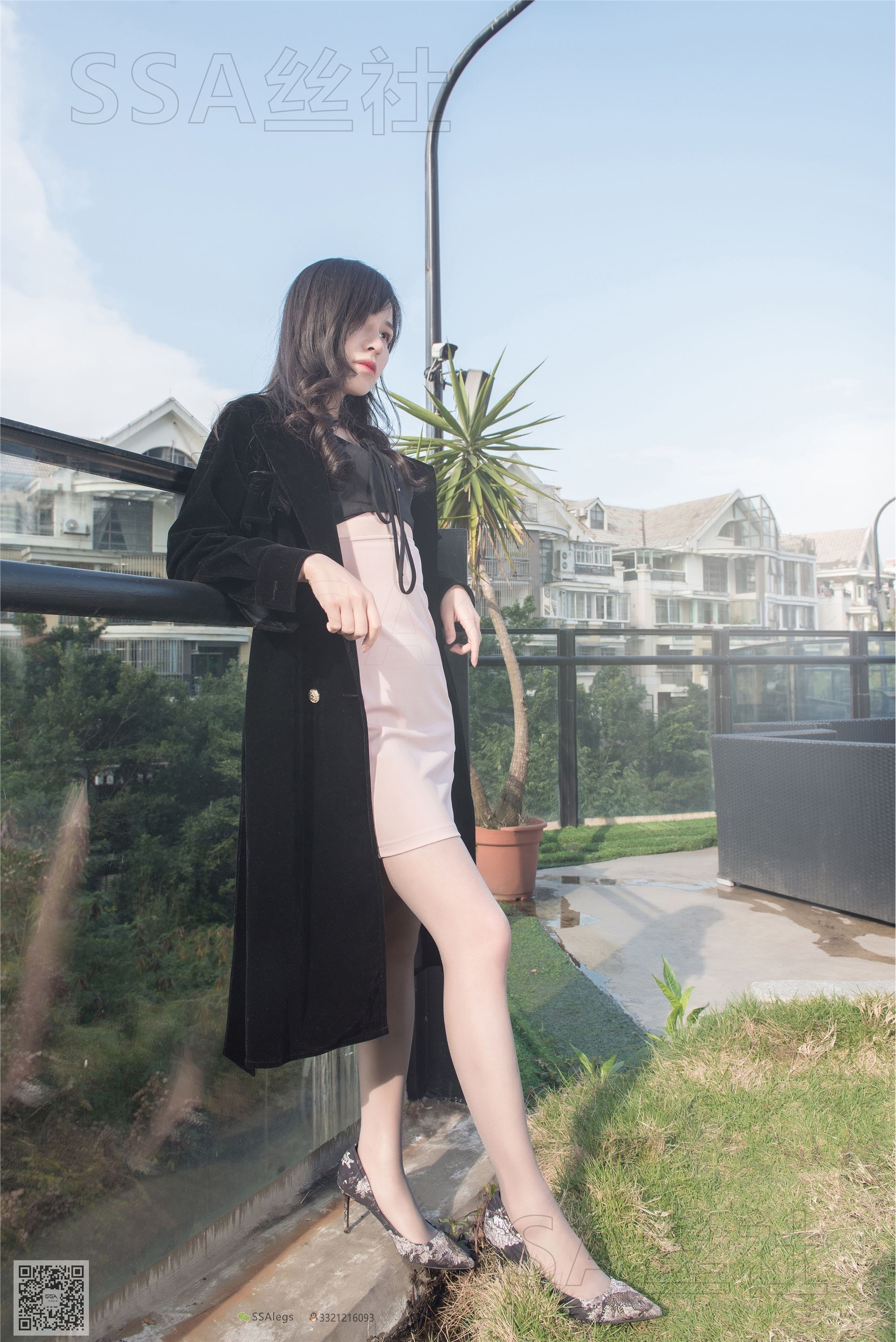 SSA丝社 超清写真 NO.074 雪梨 随阳光变幻色彩的灰丝